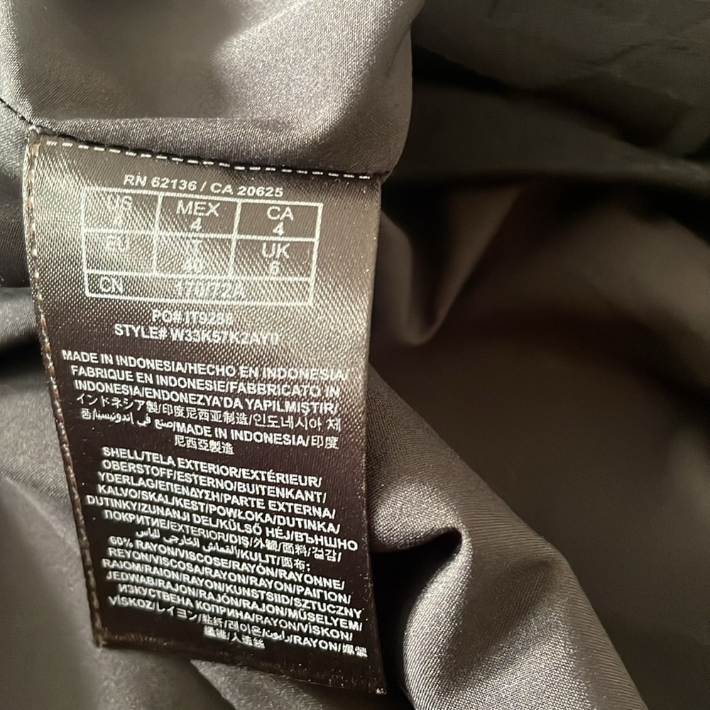 Guess Los Angeles Dress - Picture 16 of 17